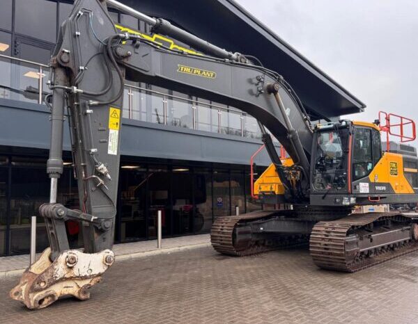 TRU2361 – AUG 2022 VOLVO EC380EL EXCAVATOR