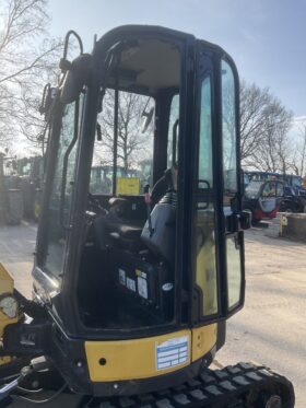 YANMAR VIO26 DIGGER full