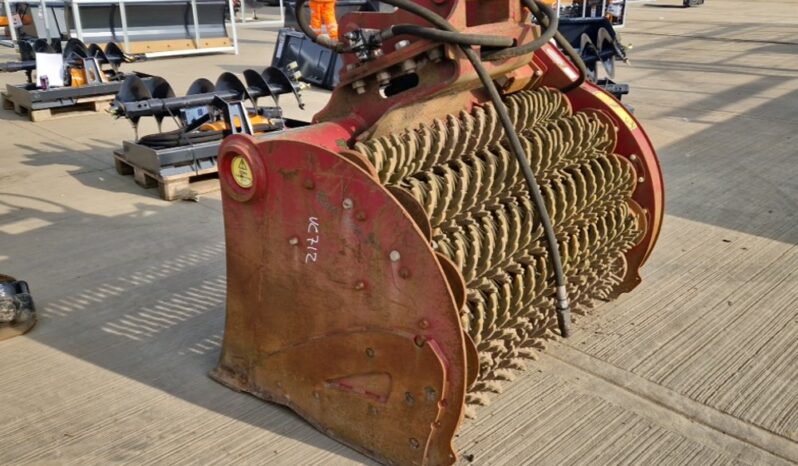 2015 Lloyd 58″ Hydraulic Screening Bucket 65mm Pin to suit 13 Ton Excavator Crushing & Screening Attachments For Auction: Leeds – 5th, 6th, 7th & 8th March 2025 @ 8:00am full