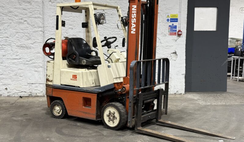 Nissan 15 2W330 Twin Mast Counter Balance Forklift Truck For Auction on 2025-02-26