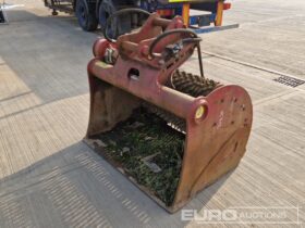 2015 Lloyd 58″ Hydraulic Screening Bucket 65mm Pin to suit 13 Ton Excavator Crushing & Screening Attachments For Auction: Leeds – 5th, 6th, 7th & 8th March 2025 @ 8:00am