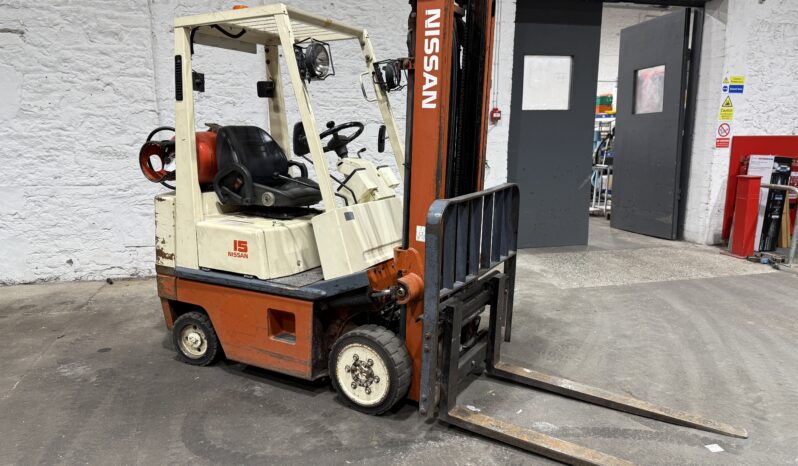 Nissan 15 2W330 Twin Mast Counter Balance Forklift Truck For Auction on 2025-02-26 full