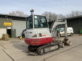 TAKEUCHI TB230 full