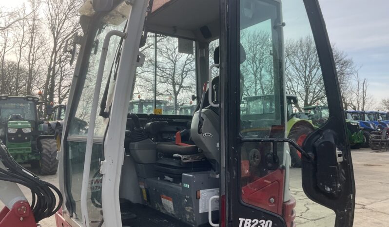 TAKEUCHI TB230 full