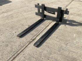 TAYLOR ATTACHMENTS PALLET FORKS full