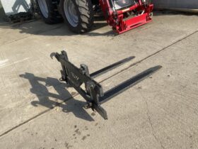 TAYLOR ATTACHMENTS PALLET FORKS full