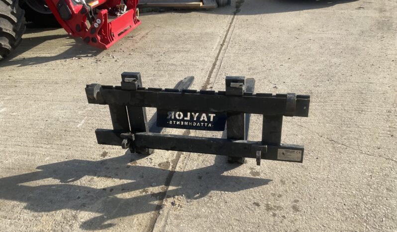 TAYLOR ATTACHMENTS PALLET FORKS full