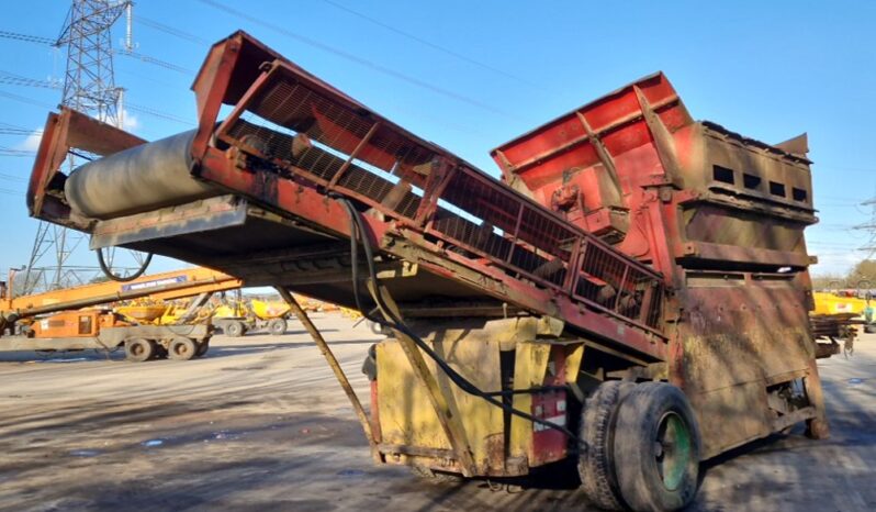 Powerscreen Single Axle Screener Screeners For Auction: Leeds – 5th, 6th, 7th & 8th March 2025 @ 8:00am full