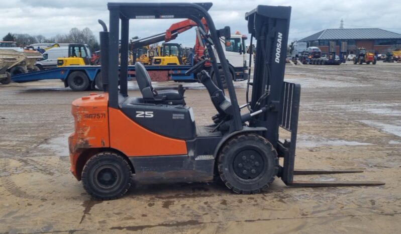 2015 Doosan D25S-7 Forklifts For Auction: Leeds – 5th, 6th, 7th & 8th March 2025 @ 8:00am full