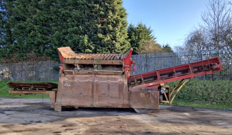 Powerscreen Single Axle Screener Screeners For Auction: Leeds – 5th, 6th, 7th & 8th March 2025 @ 8:00am full