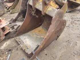 30 inch Geith Digging Bucket 65mm pins For Auction on 2025-03-22