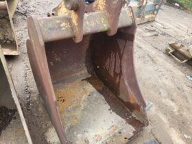 30 inch Geith Digging Bucket 65mm pins For Auction on 2025-03-22 full