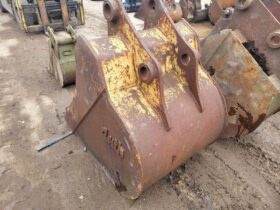 30 inch Geith Digging Bucket 65mm pins For Auction on 2025-03-22 full