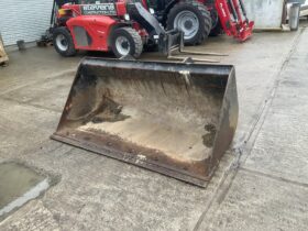 STRICKLAND BUCKET TO FIT MANITOU full