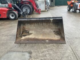 STRICKLAND BUCKET TO FIT MANITOU full