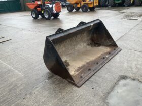 STRICKLAND BUCKET TO FIT MANITOU full