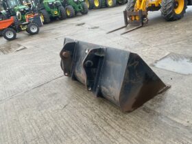 STRICKLAND BUCKET TO FIT MANITOU full