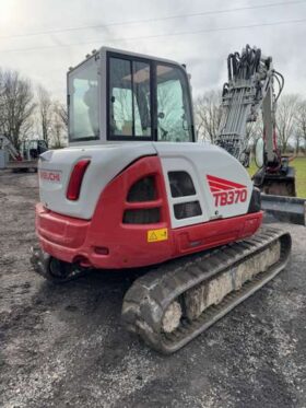 2022 Takeuchi TB370 7 Tonne Operating Mass Hydraulic Excavator with Rototilt Attachment and Grading Beam with Roller For Auction on 2025-03-18 For Auction on 2025-03-18 full