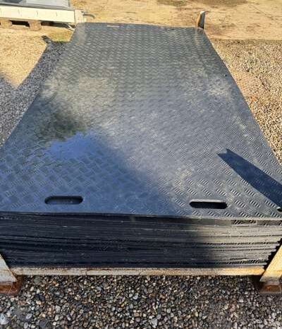 25 x 230mm x 1220 x 10mm heavy duty Ground protection mats and purpose built stillage For Auction on 2025-03-18 For Auction on 2025-03-18 full