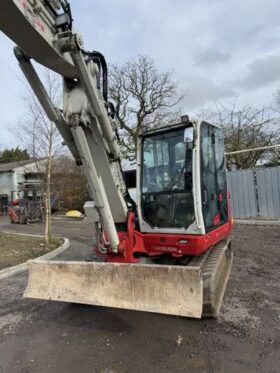 2022 Takeuchi TB370 7 Tonne Operating Mass Hydraulic Excavator with Rototilt Attachment and Grading Beam with Roller For Auction on 2025-03-18 For Auction on 2025-03-18 full