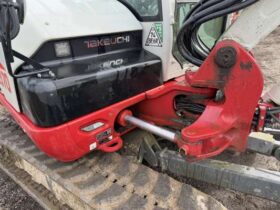 2022 Takeuchi TB370 7 Tonne Operating Mass Hydraulic Excavator with Rototilt Attachment and Grading Beam with Roller For Auction on 2025-03-18 For Auction on 2025-03-18 full