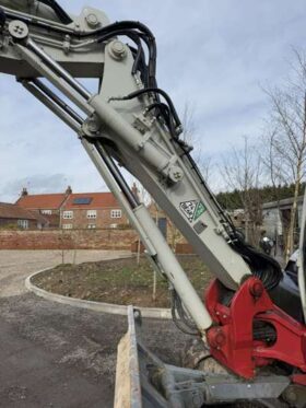 2022 Takeuchi TB370 7 Tonne Operating Mass Hydraulic Excavator with Rototilt Attachment and Grading Beam with Roller For Auction on 2025-03-18 For Auction on 2025-03-18 full