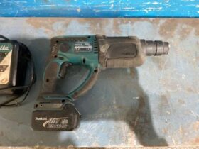 Makita Cordless Hammer Drill With Charger & Spare Battery For Auction on 2025-03-20 For Auction on 2025-03-20 full