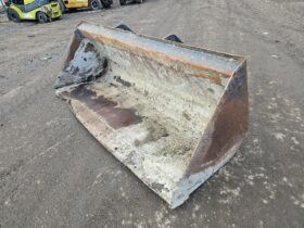 2013 STRICKLAND LOADING BUCKET  For Auction on 2025-03-18 For Auction on 2025-03-18